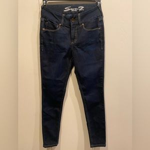 Seven7 Dark Denim Skinny Jean Size 8